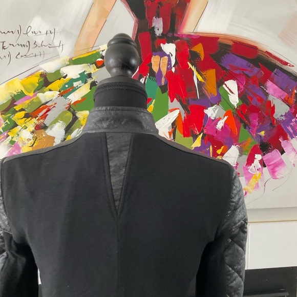 Roberto Cavalli Exquisite Women's Black Quilted Jacket. Ptp 17” length 1… - Picture 7 of 14